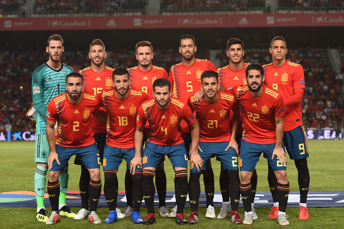 teamfoto voor Spain